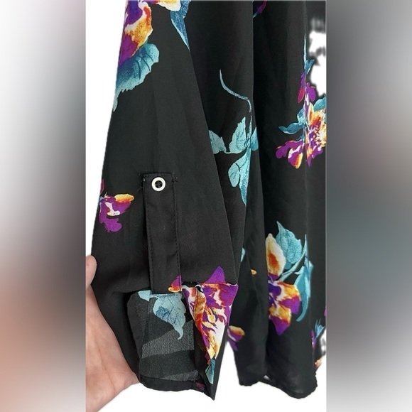 Black Floral Blouse by SweetRain - Picture 4 of 4